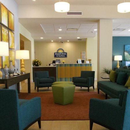 Days Inn & Suites By Wyndham Belmont Dış mekan fotoğraf